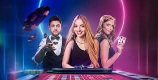 F61 Slot Mobile APP မှတစ်ဆင့် Online Slots ကစားနေသောမြင်ကွင်း